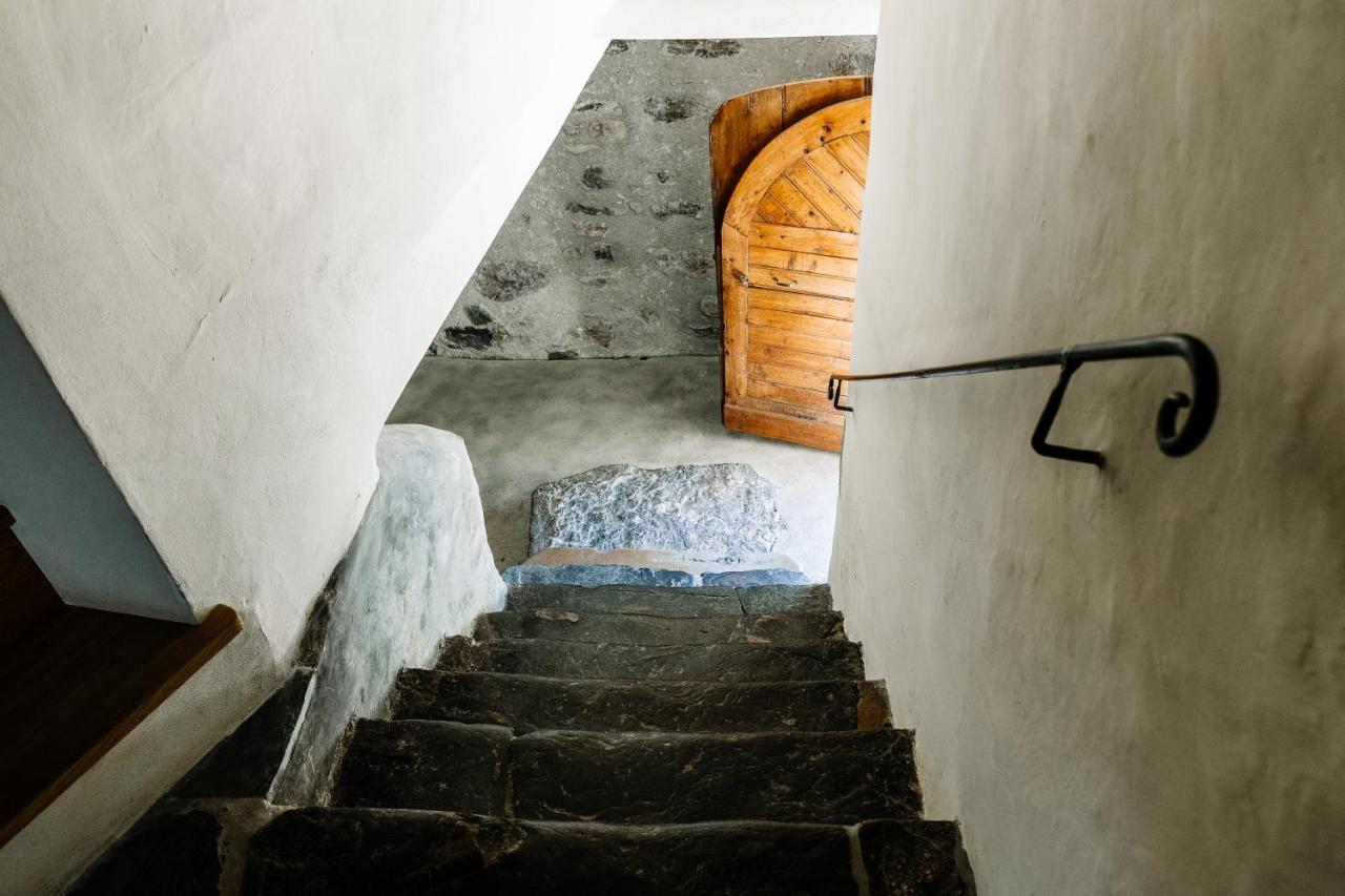 Hotel Zum Riesen Historic Refugium Laces Esterno foto